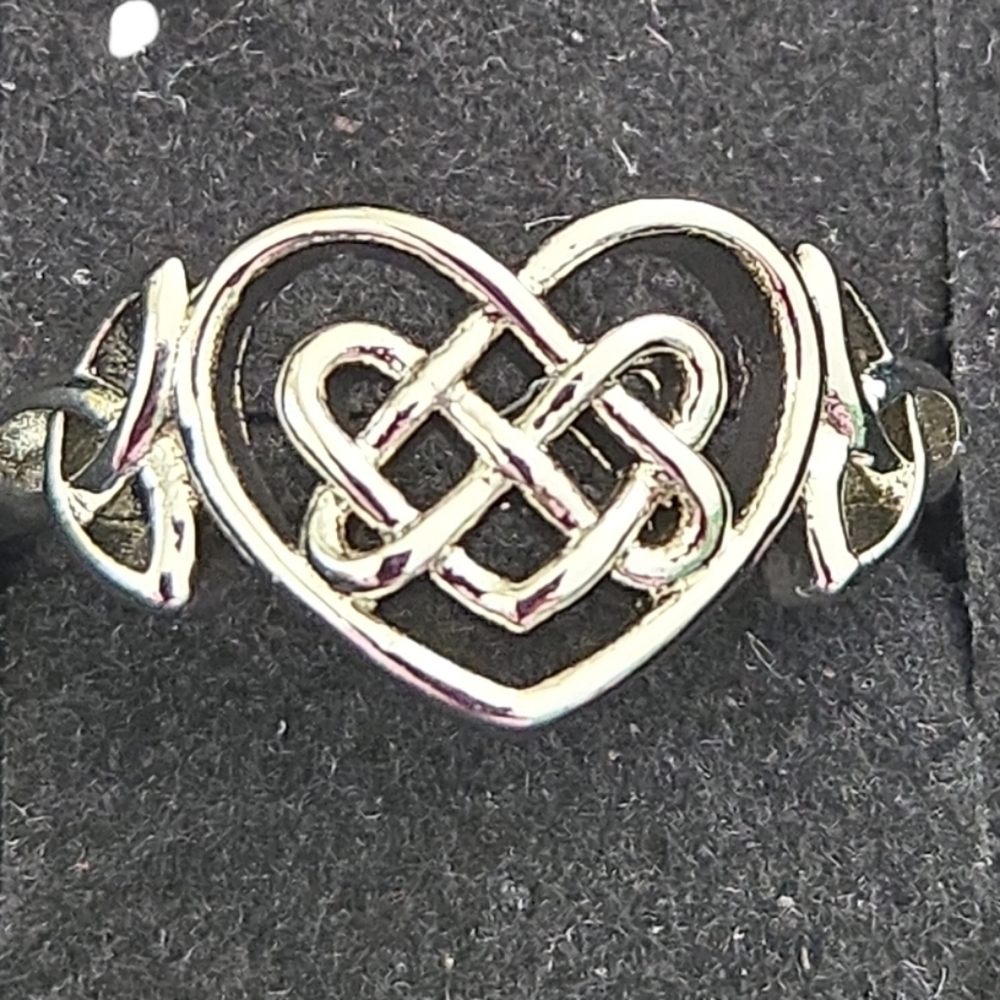 Silver Alloy Trinity Knot Heart  Ring